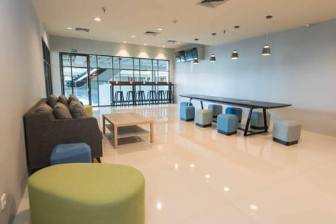 Premier Single Room | Living area | 24-inch LCD TV with premium channels