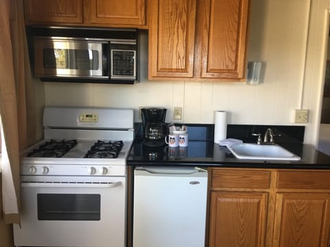 Fridge, microwave, coffee/tea maker