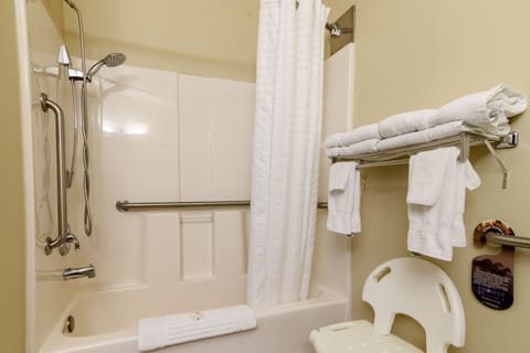 Room, 1 King Bed, Accessible, Non Smoking | Bathroom | Combined shower/tub, free toiletries, hair dryer, towels