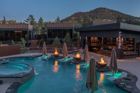 Outdoor pool, pool umbrellas, sun loungers