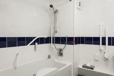 Combined shower/tub, eco-friendly toiletries, hair dryer, towels