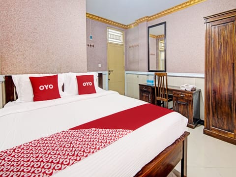 Standard Double Room | Desk, free WiFi, bed sheets