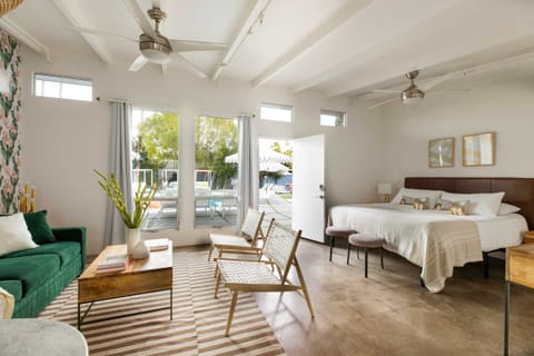 Studio (Multiple Bedrooms) | Interior