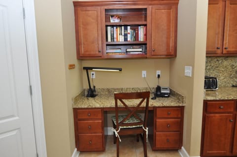 Condo, 4 Bedrooms | Private kitchen | Fridge, oven, coffee/tea maker