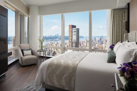 Hudson River View, Suite | Premium bedding, down comforters, minibar, in-room safe