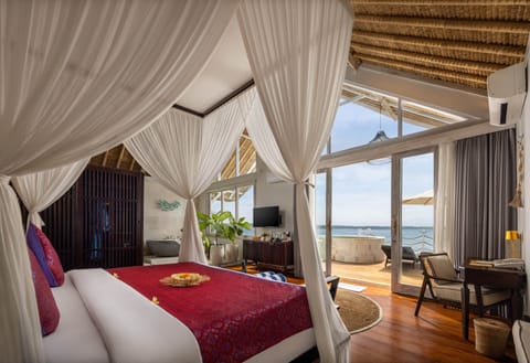 Royal Villa, 1 Bedroom, Private Pool, Ocean View (with Daily Afternoon Tea) | Premium bedding, down comforters, pillowtop beds, minibar