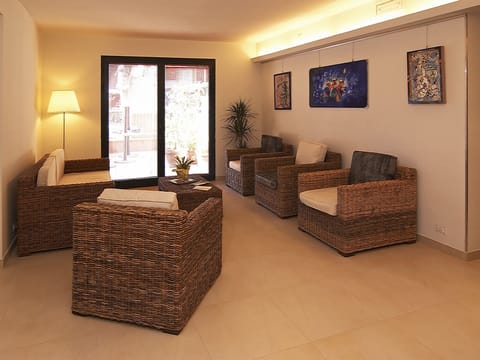 Lobby sitting area