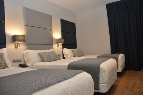 Double Room (with extra bed) | Premium bedding, in-room safe, individually furnished, desk