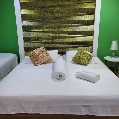 GREEN BAMBOO | Hypo-allergenic bedding, in-room safe, soundproofing, iron/ironing board