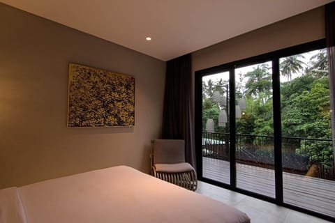 Residential Suite Two Bedrooms with Balcony | Egyptian cotton sheets, premium bedding, down comforters, pillowtop beds