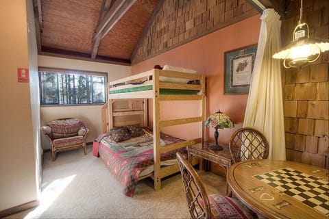 House, 2 Bedrooms | 3 bedrooms, free WiFi, bed sheets