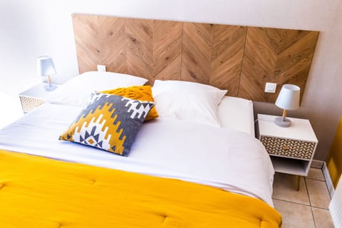 Double Room, Garden View, Ground Floor | Individually decorated, individually furnished, desk, soundproofing