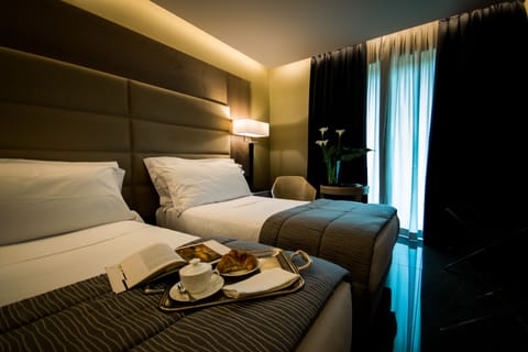 Deluxe Double Room | Pillowtop beds, minibar, in-room safe, desk