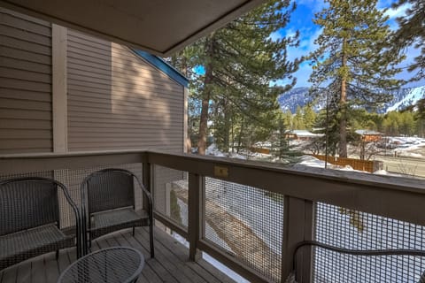 Condo, Multiple Beds, Balcony, Garden View | Property grounds