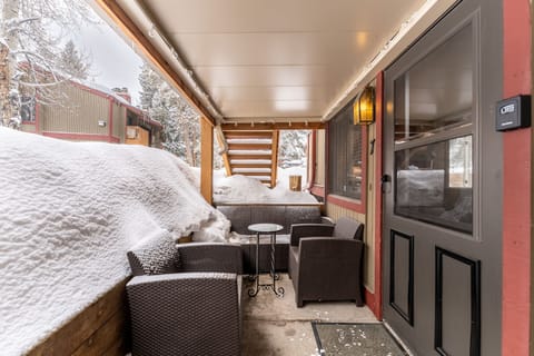 Apartment (2 Bedrooms) | Exterior