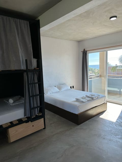 Superior Triple Room, Sea View | Free WiFi, bed sheets