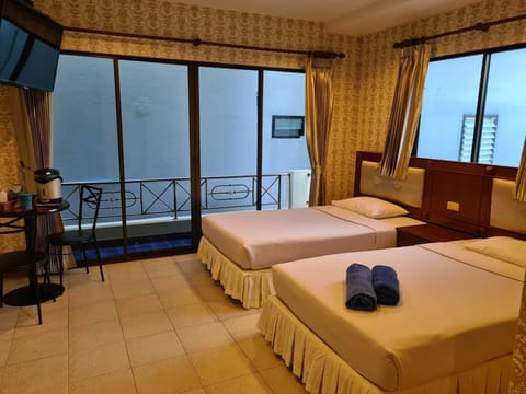 Basic Room | Individually furnished, free WiFi