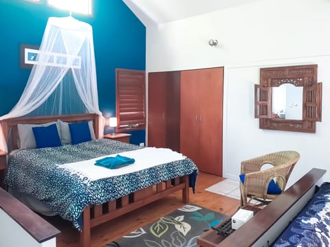 Panoramic Studio, 1 Bedroom, Non Smoking, Ocean View | Individually decorated, individually furnished, iron/ironing board