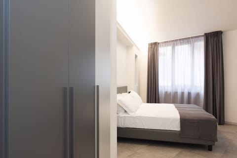 Suite, 1 Bedroom, Kitchenette | Frette Italian sheets, premium bedding, down comforters, pillowtop beds