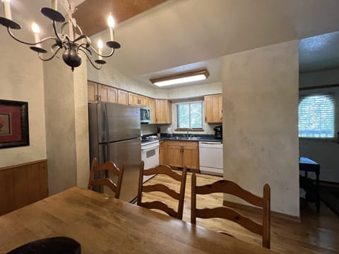 Cottage, 2 Bedrooms | Private kitchen | Fridge, oven, coffee/tea maker, toaster