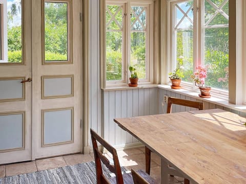 House | Dining