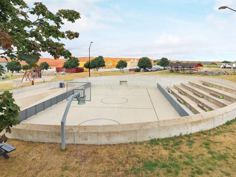 Apartment | Sport court