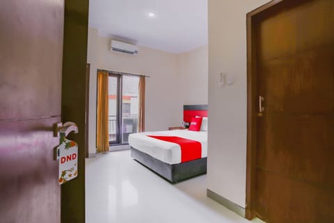 Standard Double Room | Desk, laptop workspace, free WiFi, bed sheets