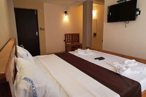 Deluxe Double Room | Free WiFi