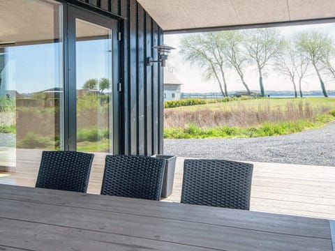 House | Water view
