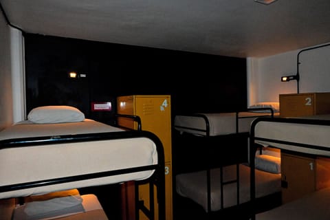 Shared Female Dorm, 6 pax, Private bathroom | Free WiFi