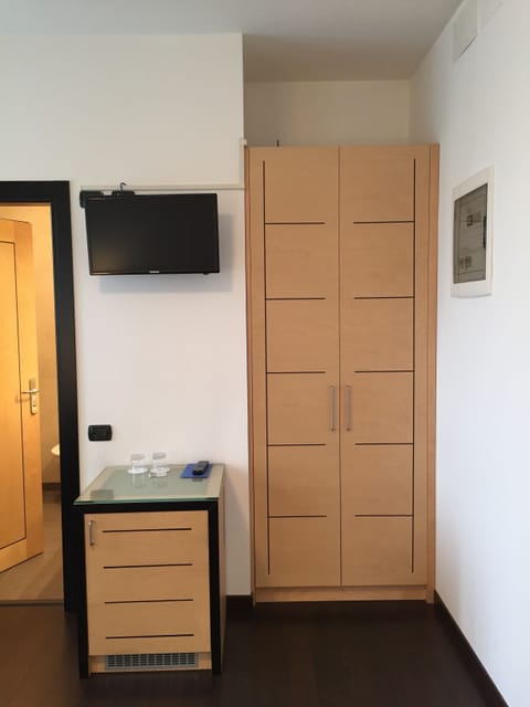 Standard Double Room, 1 Double Bed | Down comforters, desk, soundproofing, free WiFi