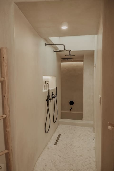 Signature Double Room | Bathroom | Separate tub and shower, rainfall showerhead, designer toiletries