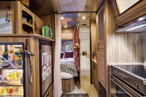 Caravan | Free WiFi, bed sheets