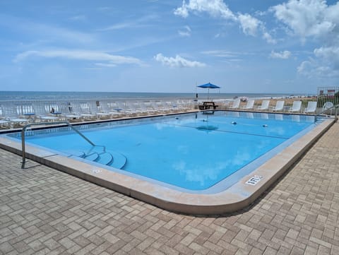 Outdoor pool, pool umbrellas