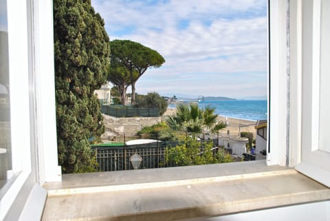 House, 2 Bedrooms, Smoking, Balcony | View from property