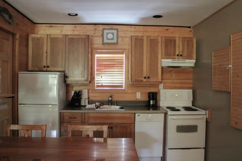 Suite, 1 Queen Bed (Spring Cove) - Adults Only. No Pets. | Private kitchen | Fridge, microwave, oven, stovetop