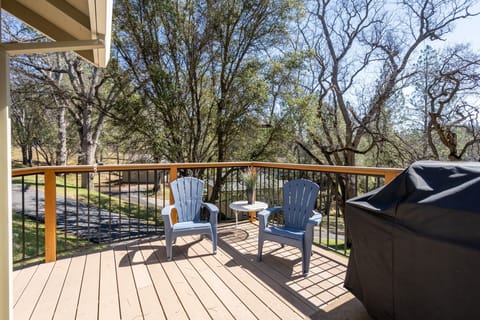 House, 4 Bedrooms | Outdoor spa tub