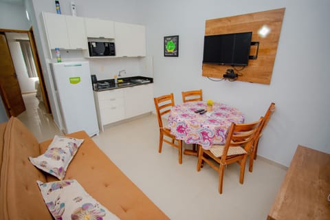 Business Apartment | Iron/ironing board, free WiFi