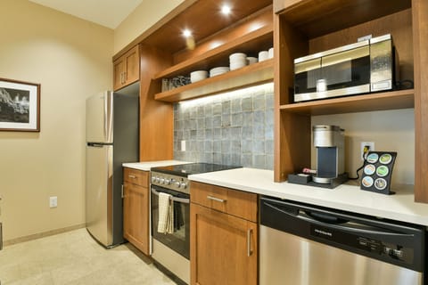 Room, 2 Bedrooms (Bi Level Casita) | Private kitchen | Fridge, microwave, oven, stovetop