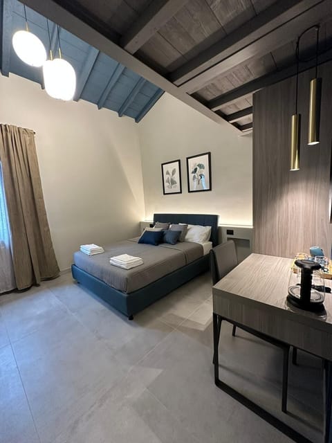 Room | 1 bedroom, desk, iron/ironing board, free cribs/infant beds