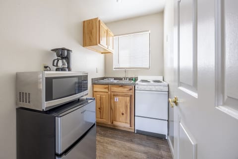 Superior Double Room, Mobility Accessible | Private kitchen