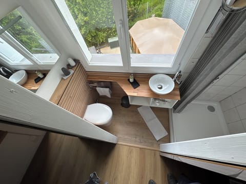 Panoramic Room | Bathroom amenities | Free toiletries, hair dryer, towels, soap