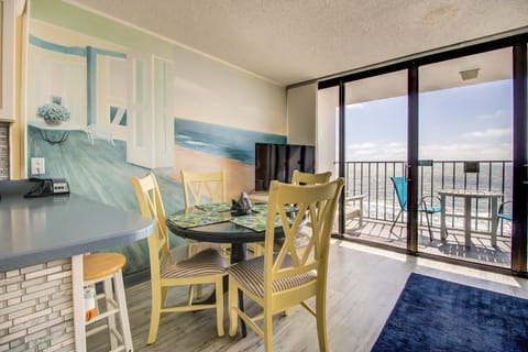 Condo, 1 Bedroom | Dining