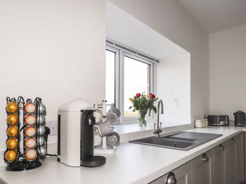 Fridge, dishwasher, electric kettle, toaster