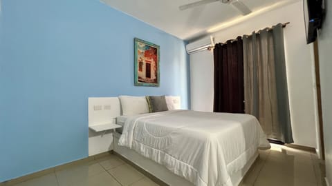 Double Room | Free WiFi, bed sheets