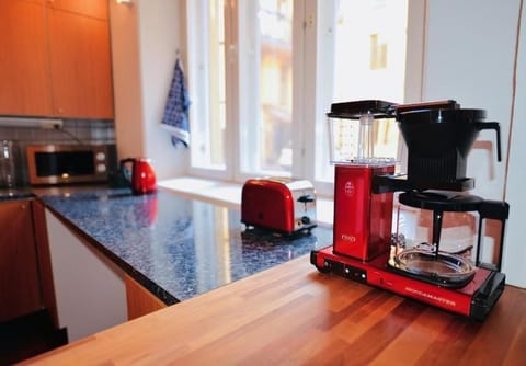 Apartment Diana Park | Private kitchen | Shared fridge, microwave