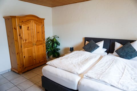 Classic Double Room | Premium bedding, down comforters, individually decorated, desk