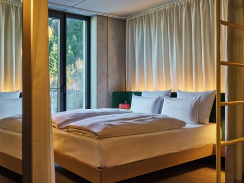 Comfort Double Room | Hypo-allergenic bedding, down comforters, free minibar items