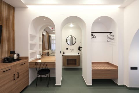 Design Triple Room, 1 Queen Bed with Sofa bed, Non Smoking, Courtyard View (00) | Premium bedding, pillowtop beds, in-room safe, individually decorated