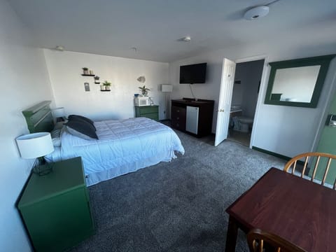 Single Room | Desk, free WiFi, bed sheets